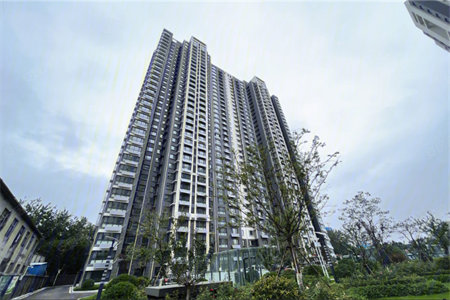 东明学校潍坊学院北门精装两室带家电拎包入住仅售35万